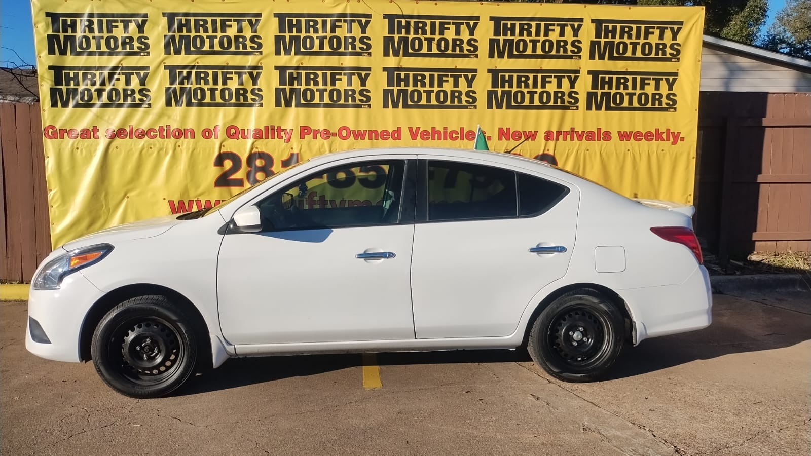 photo of 2019 Nissan Versa 1.6 SV Sedan